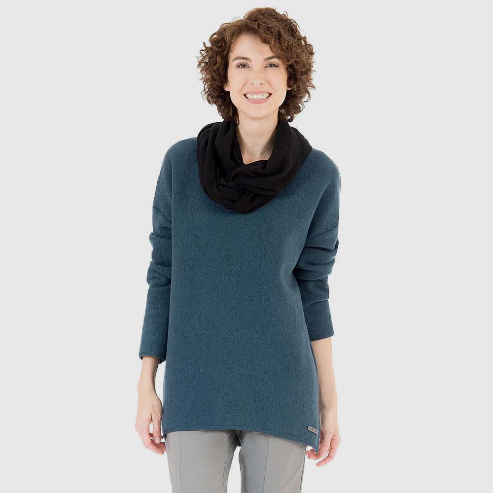 Outdoor Pullover, Walk