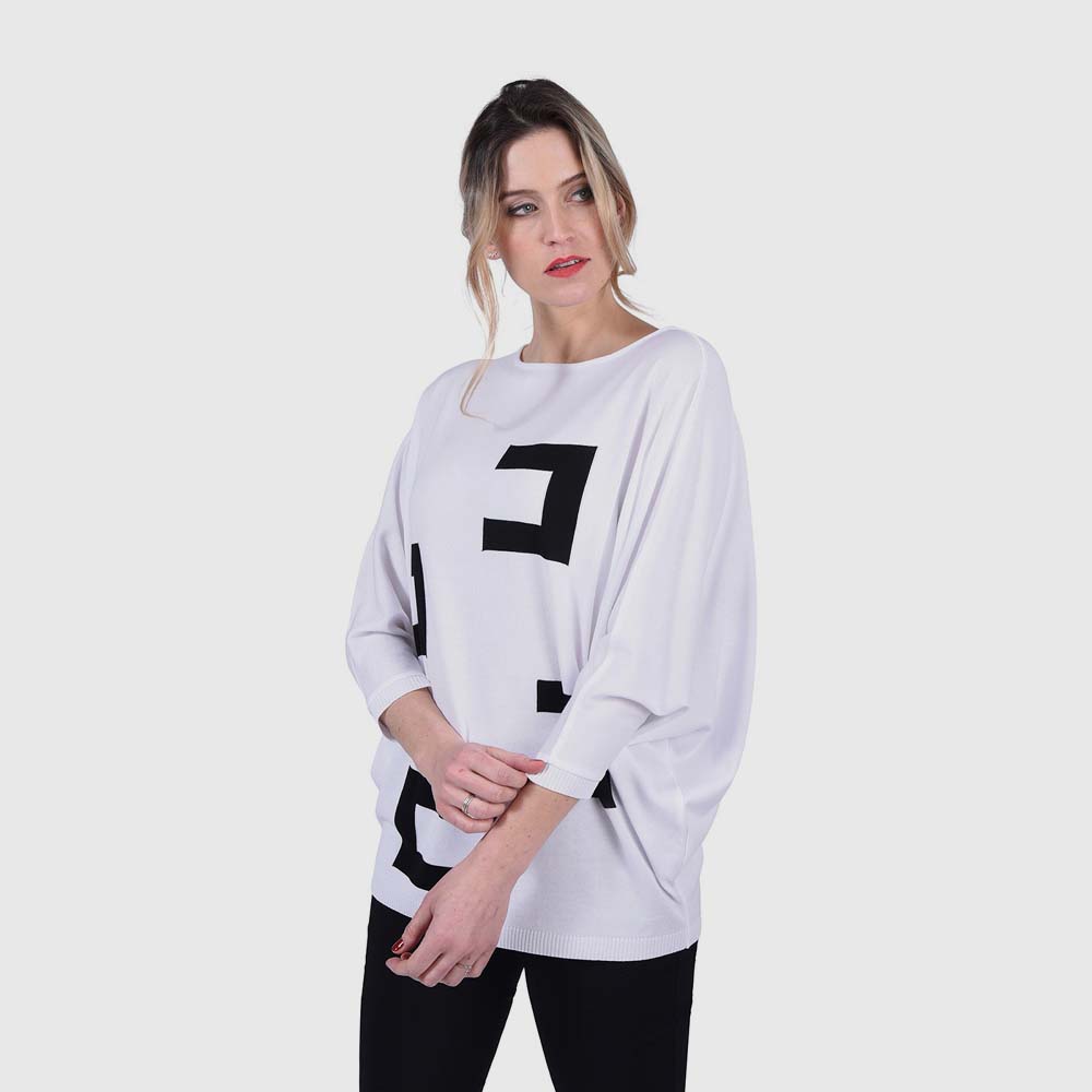 Pullover Fledermaus großes "C"