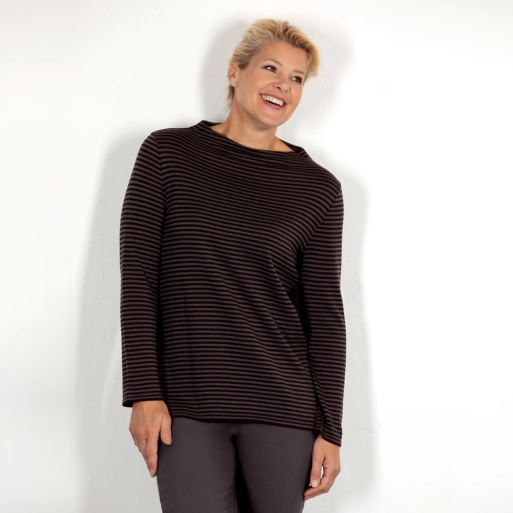 Ringel-Pullover, Stehkragen