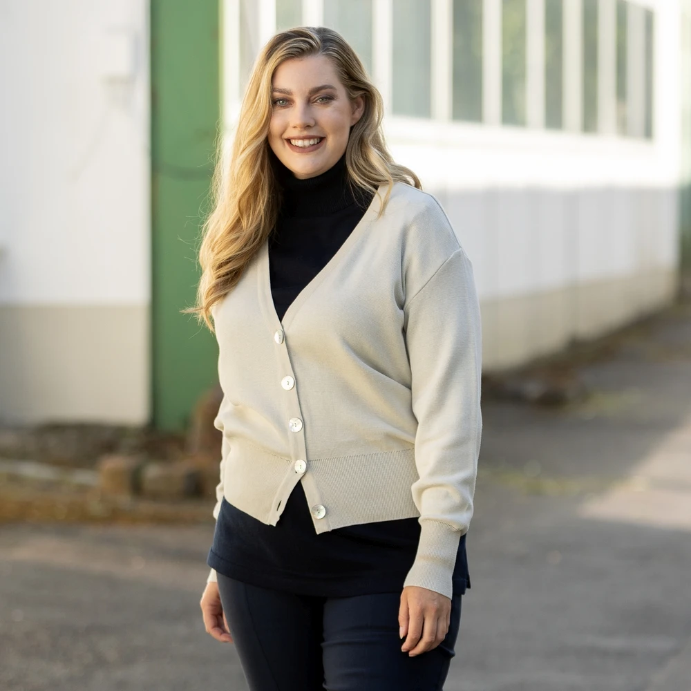 Jacke, V-Ausschnitt., hohe Rippe